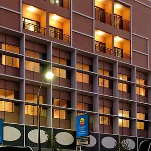 Riviera 4*, Adelaide Australia